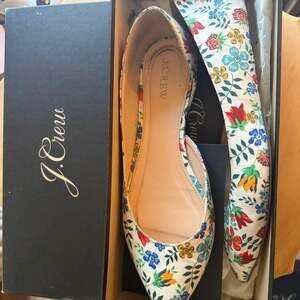 J.Crew Audrey Floral Pointed Toe D'Orsay Flat Shoes Size 7.5